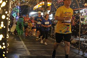 BIB: 4114, 3527
                            <button type="button" onclick="openModal(26220349)" class="btn btn-primary btn-sm float-right btn-popup" data-toggle="modal" data-target=".modal-high-quality">
                        <i class="fas fa-shopping-cart"></i> Add to Cart
                    </button>
                                            <button type="button" onclick="isThisMe(26220349, true)" class="btn btn-success btn-sm float-right btn-popup btn-isme hidden" data-toggle="tooltip" data-placement="bottom" title="นี่คือรูปของคุณใช่ไหม คลิกที่นี่เพื่อเอาเข้าอัลบั้ม">
                        <i class="fas fa-plus"></i> Add to album
                    </button>
                    <button type="button" onclick="isThisMe(26220349, false)" class="btn btn-warning btn-sm float-right btn-popup btn-isnotme hidden">
                        <i class="fas fa-ban"></i> Remove from album
                    </button>